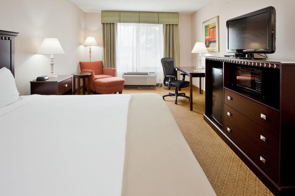 Holiday Inn Express Hotel & Suites Kinston By Ihg Zewnętrze zdjęcie