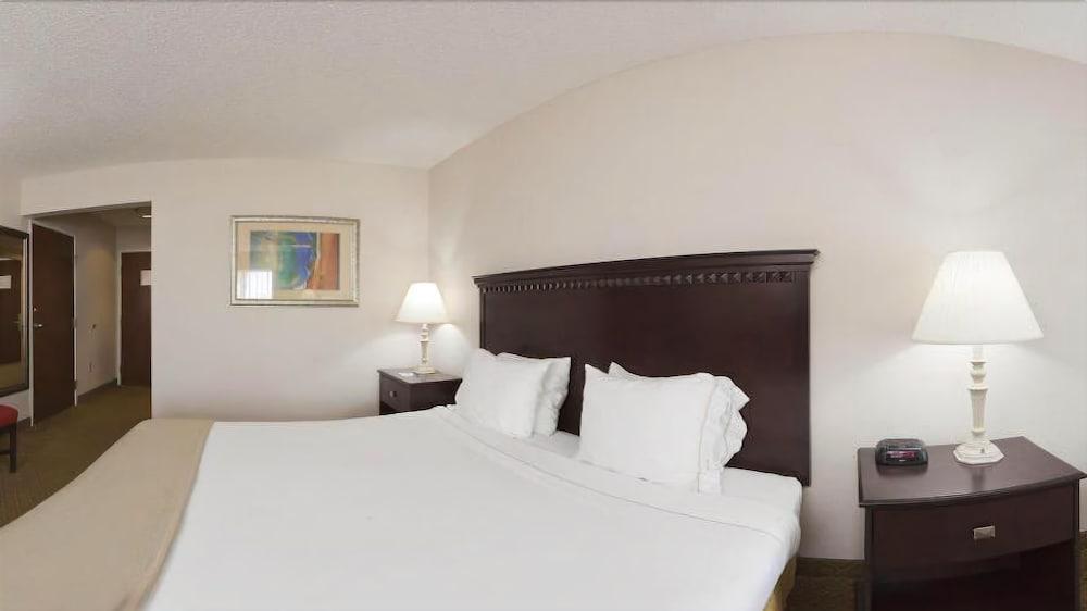 Holiday Inn Express Hotel & Suites Kinston By Ihg Zewnętrze zdjęcie