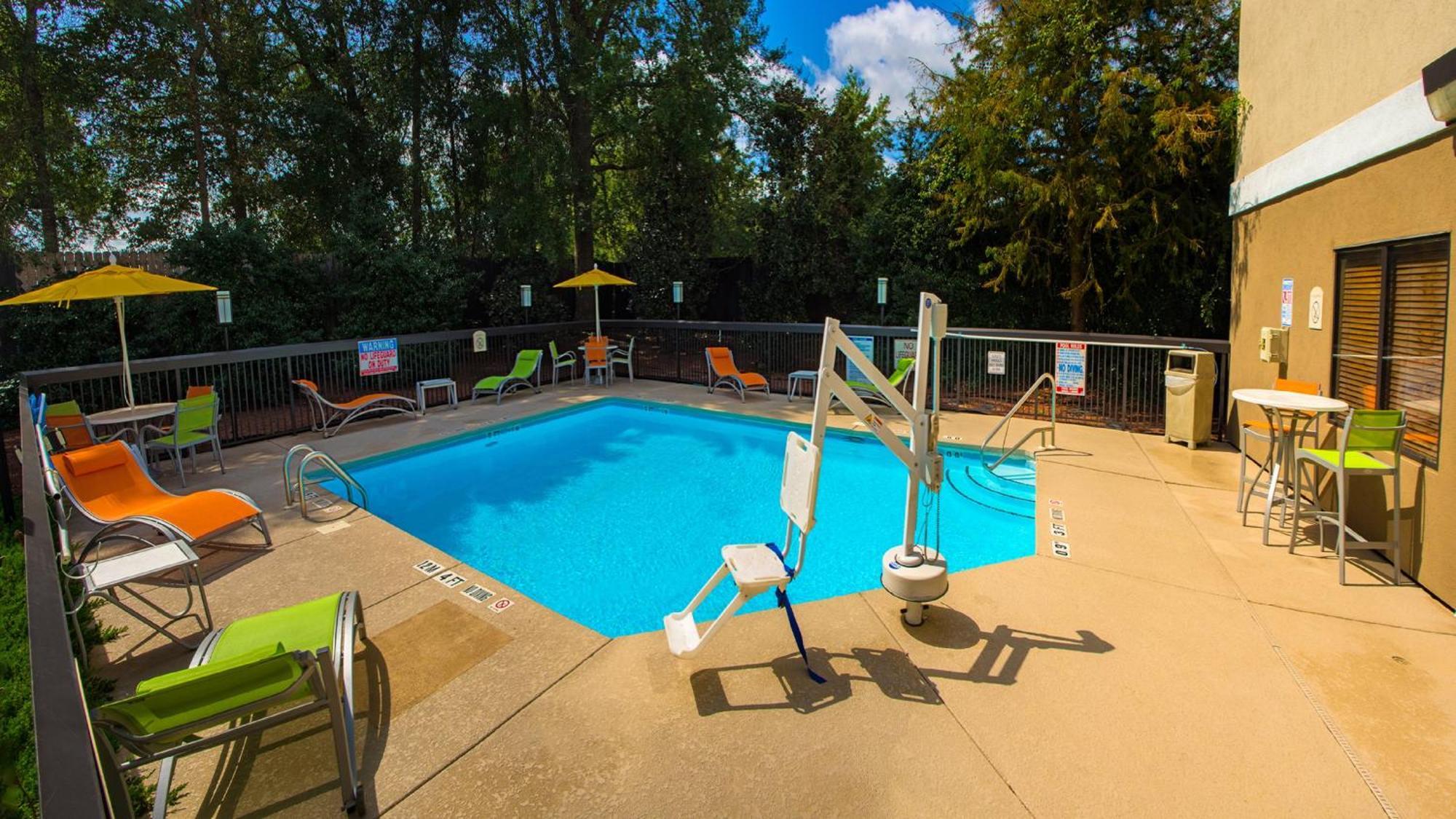 Holiday Inn Express Hotel & Suites Kinston By Ihg Zewnętrze zdjęcie